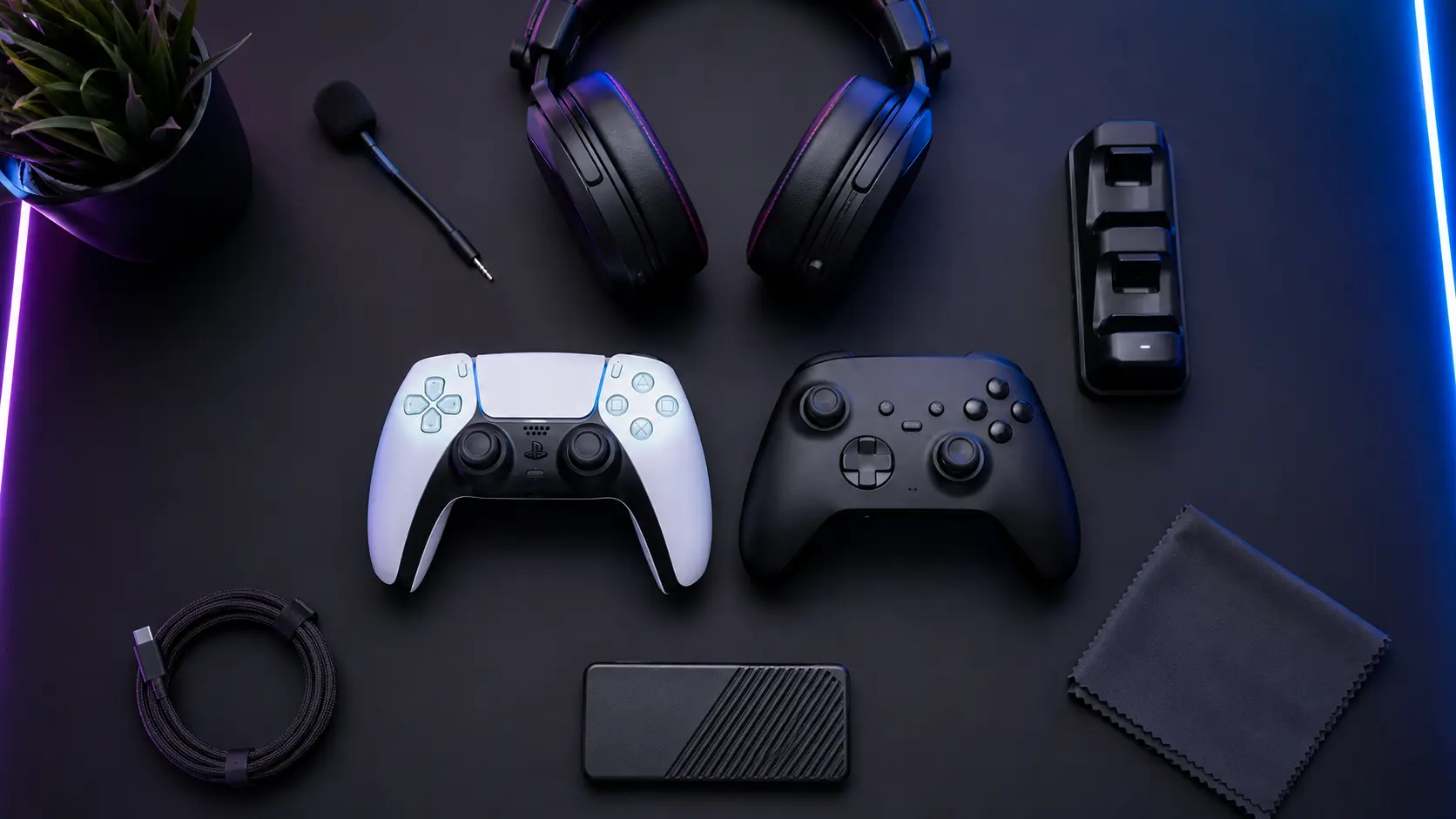 Аксесуари для геймера — контролери PS5 та Xbox, гарнітура та SSD